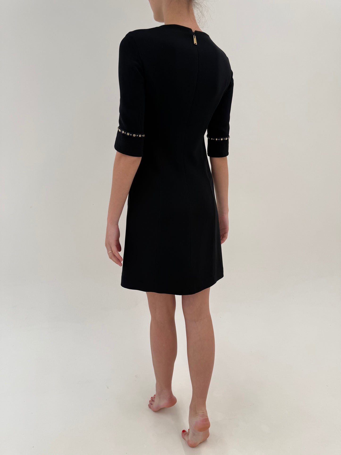 LBD Versace de la business la cocktail cu buzunare și interior din mătase naturală