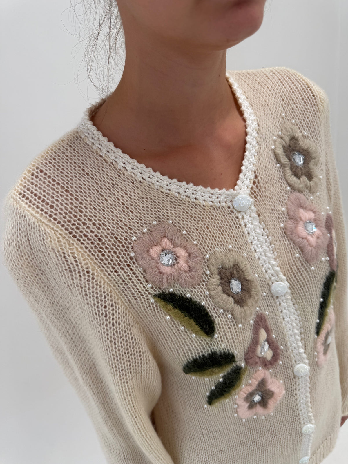 Cardigan vintage bijuterie cu broderie manuală și aplicații din super kid mohair