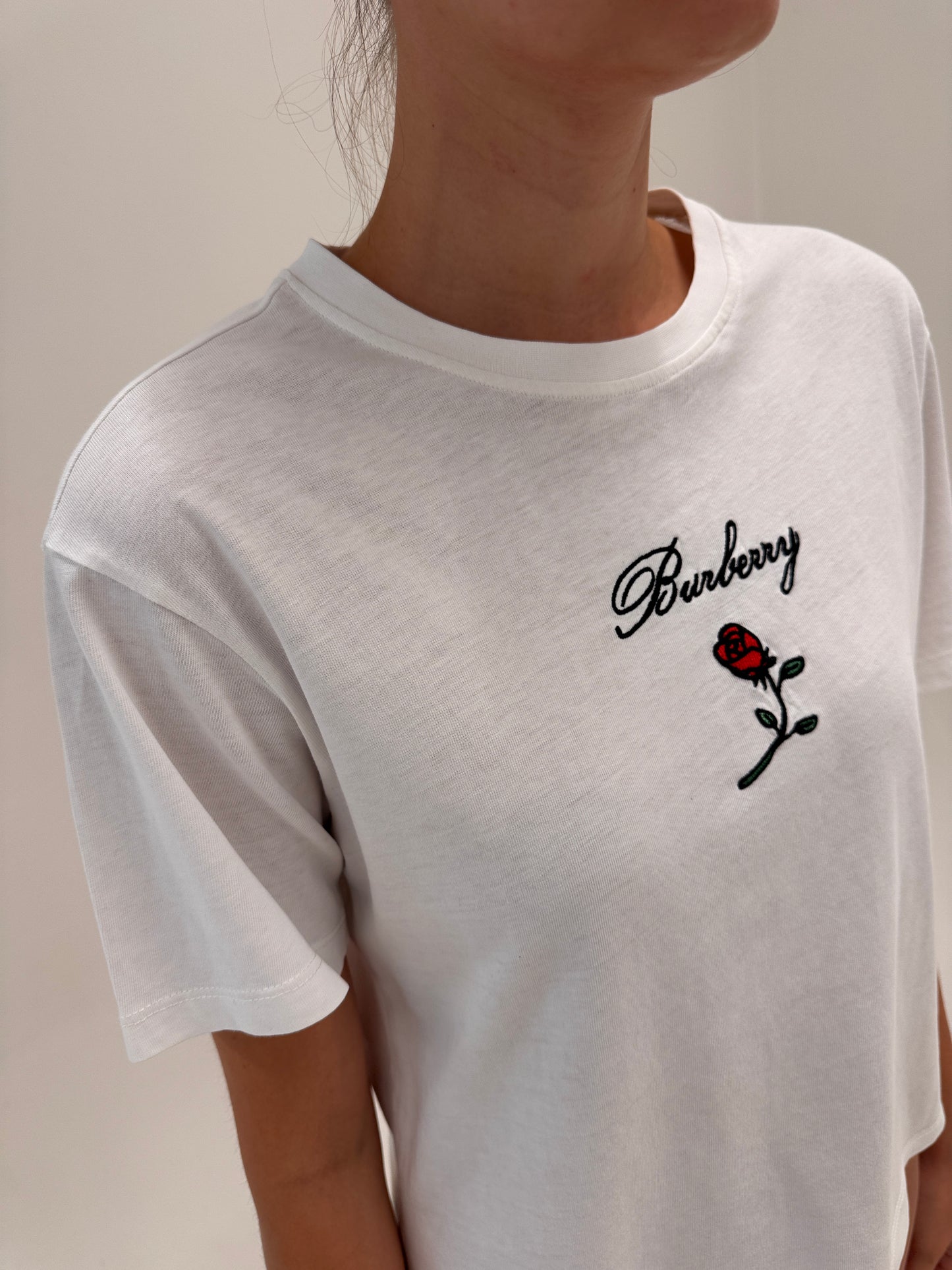 Tricou Burberry cu brandul brodat din bumbac premium