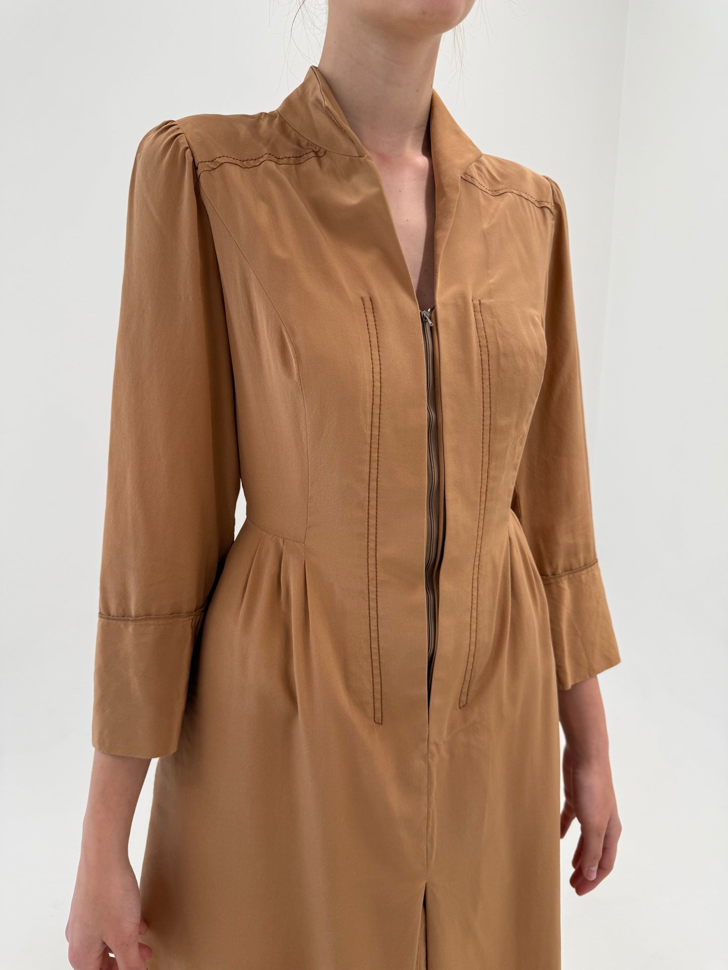 Rochie vintage camel din mătase naturală în croi de ani 50