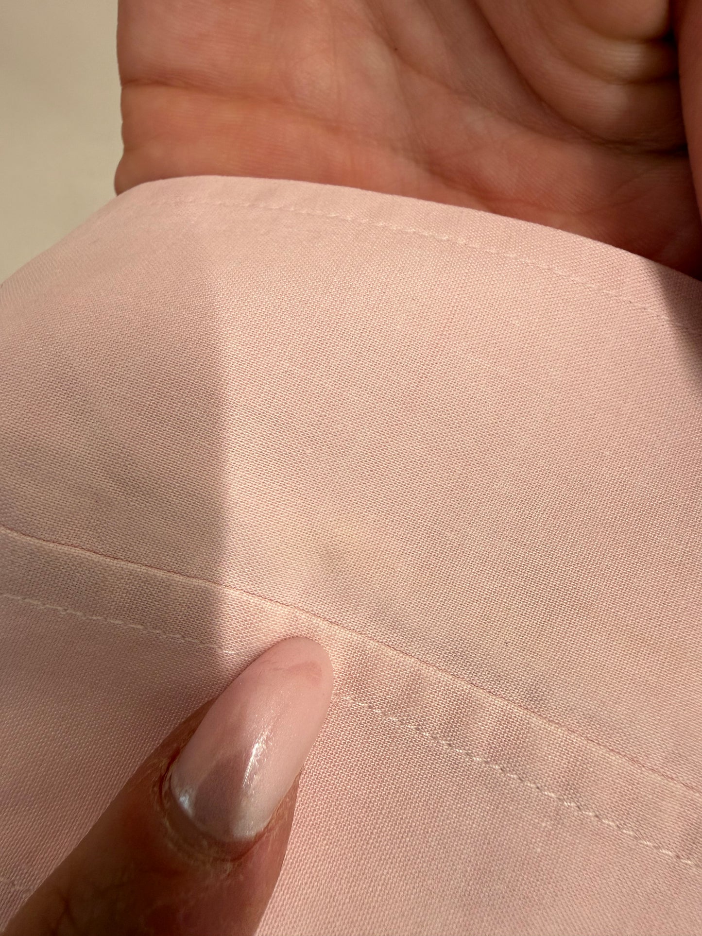 Cămașa Valentino powder pink in croi cropped din cel mai din bumbac