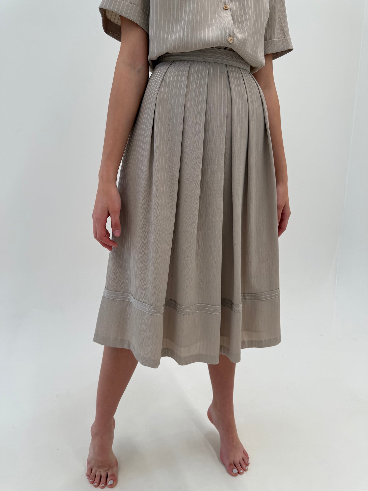Set vintage retro modern nude superb super vaporos