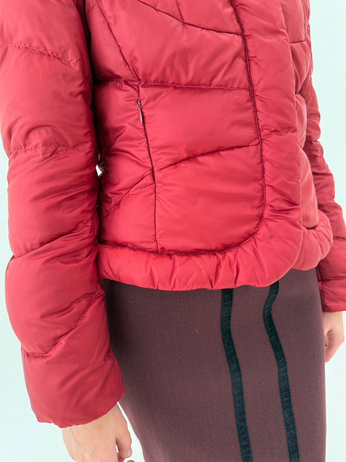 Geaca cambrata Max Mara din puf  dark red
