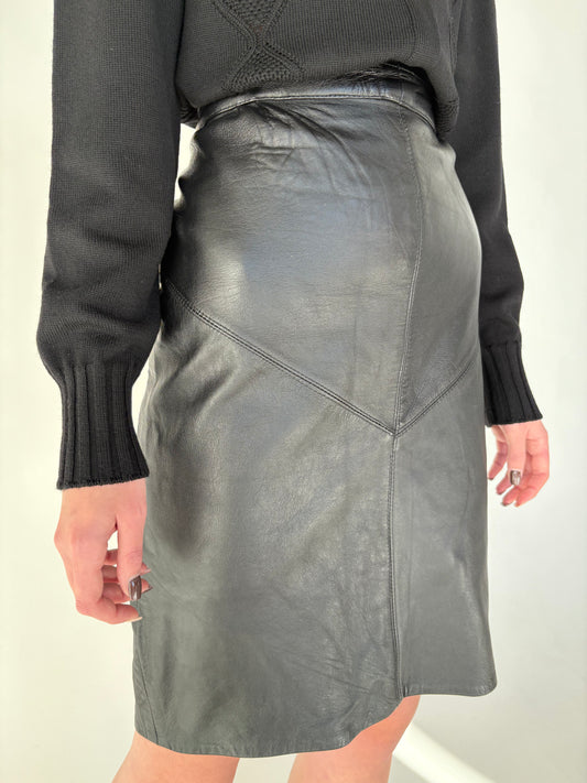 Fustă din piele naturală moale cu talie ultra înaltă marcată