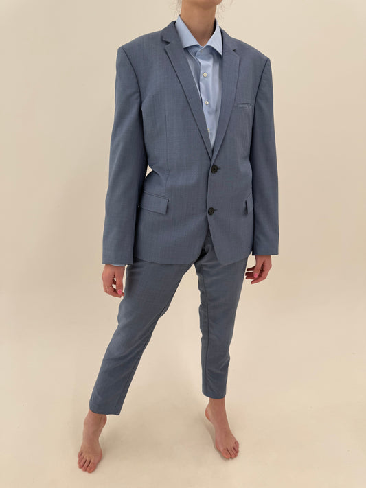 Costum baby blue Hugo Boss din stofita de primăvară vară