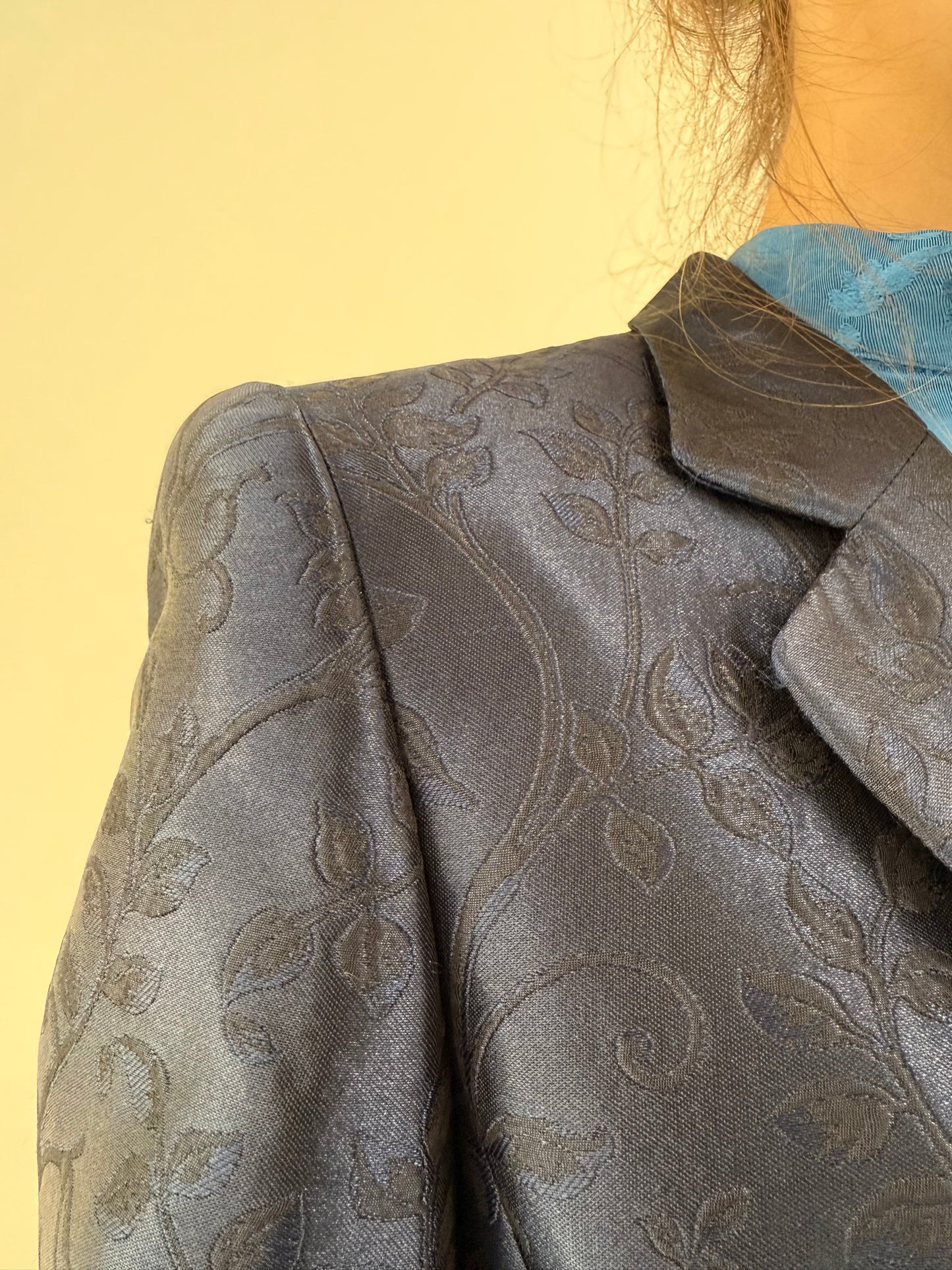 Sacou elegant Rena Lange din mix de mătase naturală jacquard in croi cambrat