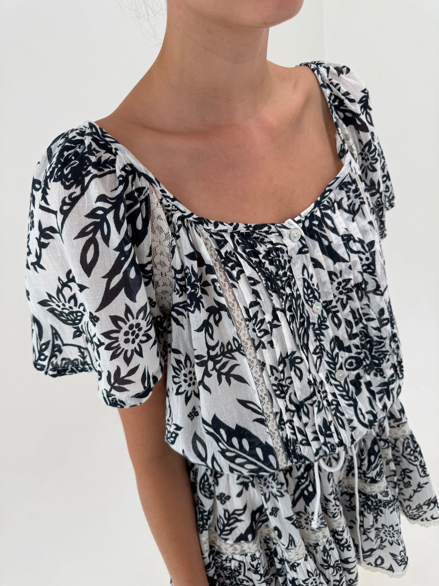Rochie premium italiană din cea mai fină panzica de bumbac cu talie reglabilă