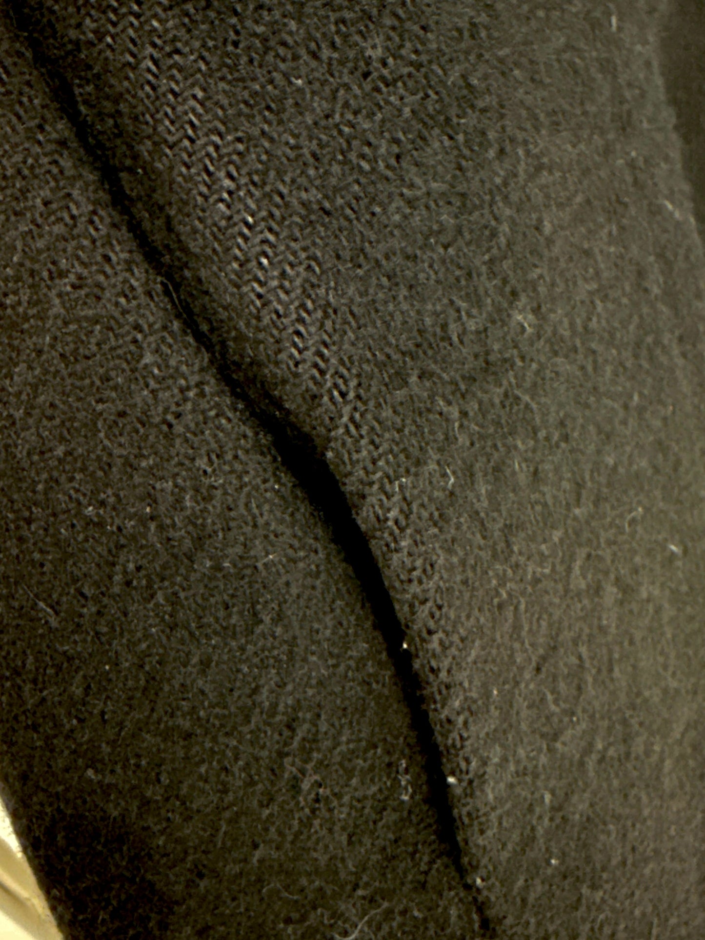 Palton Max Mara negru din lana extrafina în croi deosebit