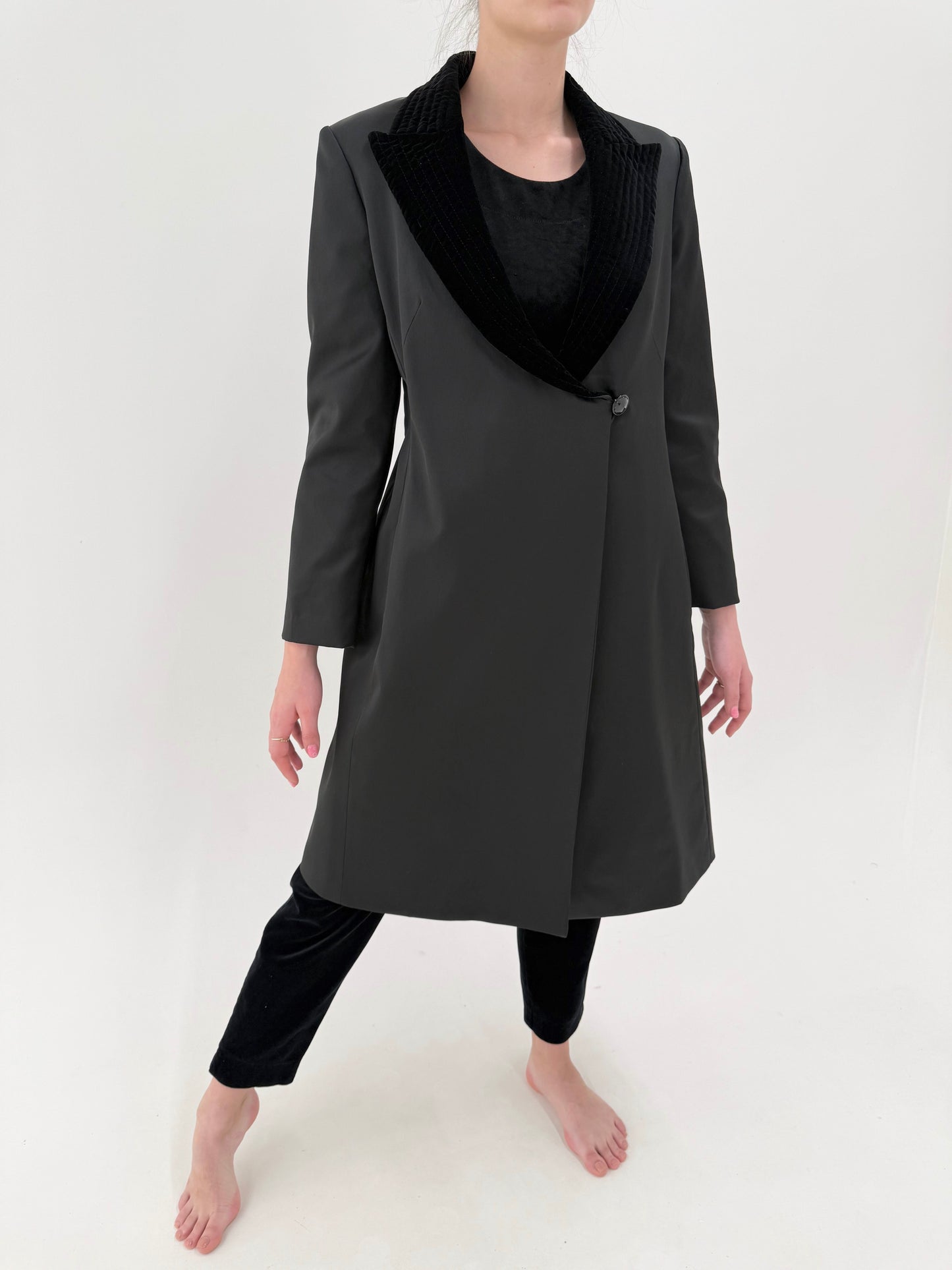 Pardesiu elegant luxury Luisa Spagnoli ușor satinat cu revere rotunjite