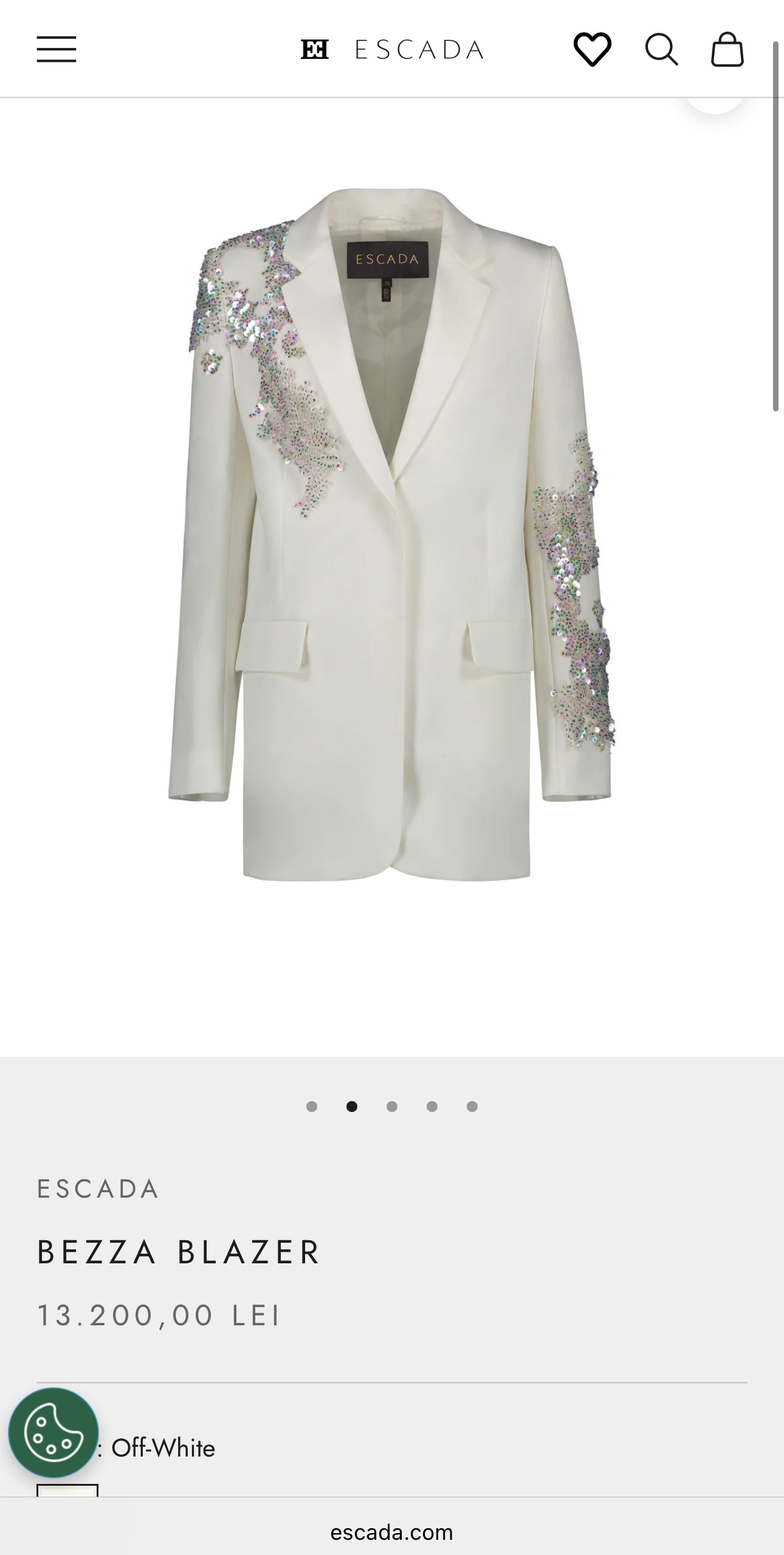 Sacou negru Escada cambrat cu influențe super actuale soft military