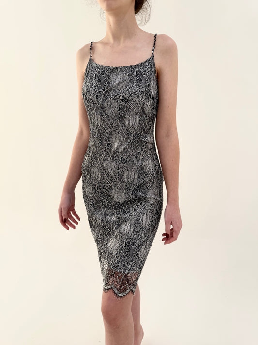 Slip dress vintage anii 90 din dantelă metalizata argintie spectaculoasă