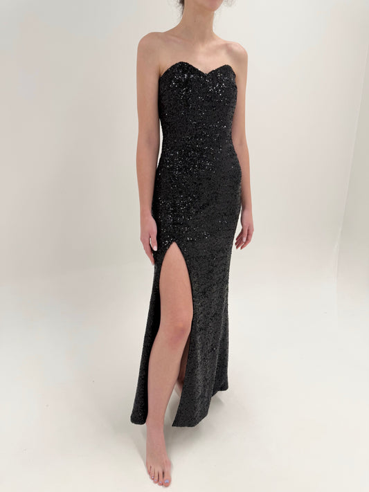 LBD maxi tall integrai cu paiete cu decolteu inimă si bază modelatoare