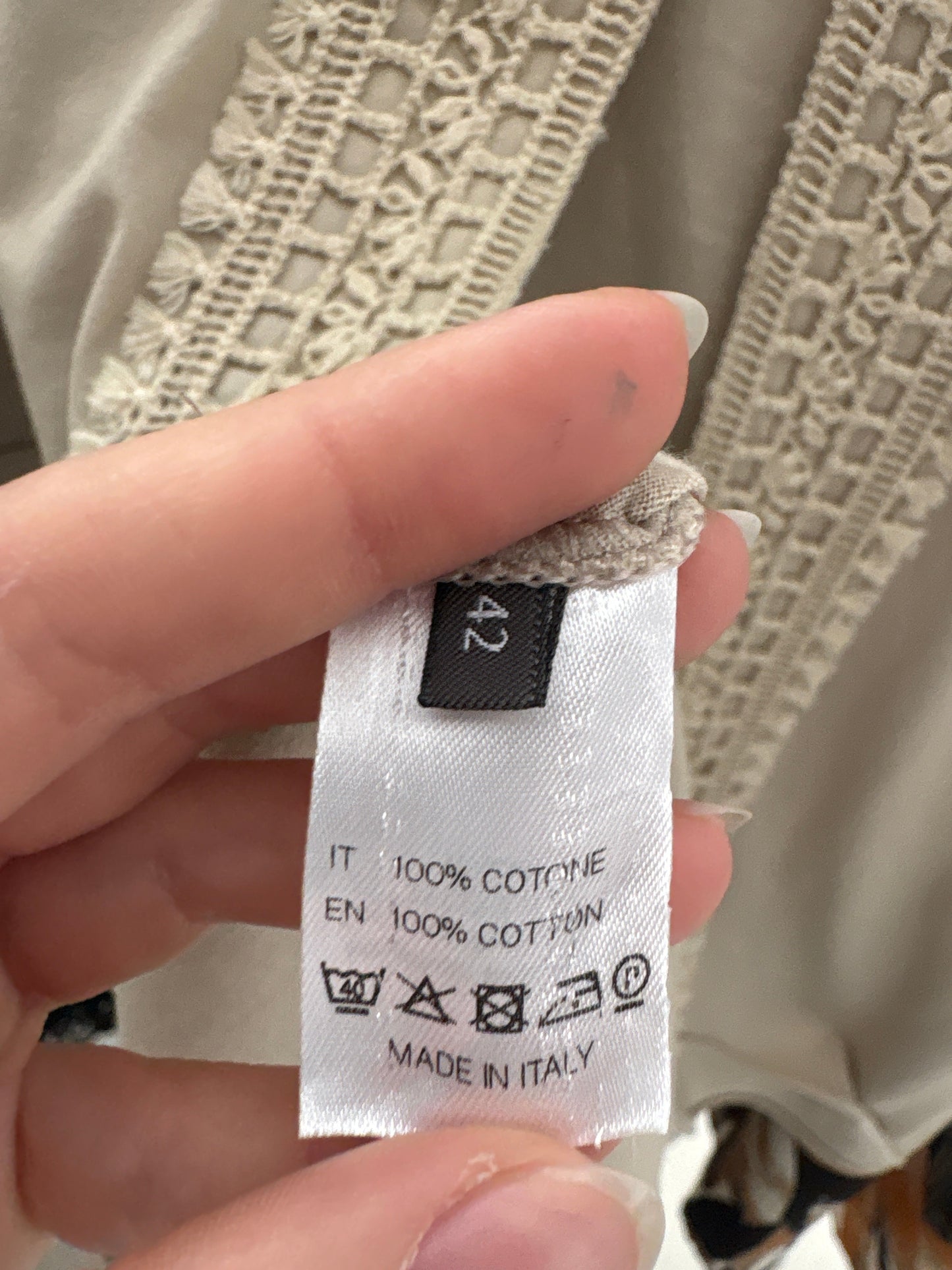 Bluză luxury Herno sand nude cu dantelă macrame
