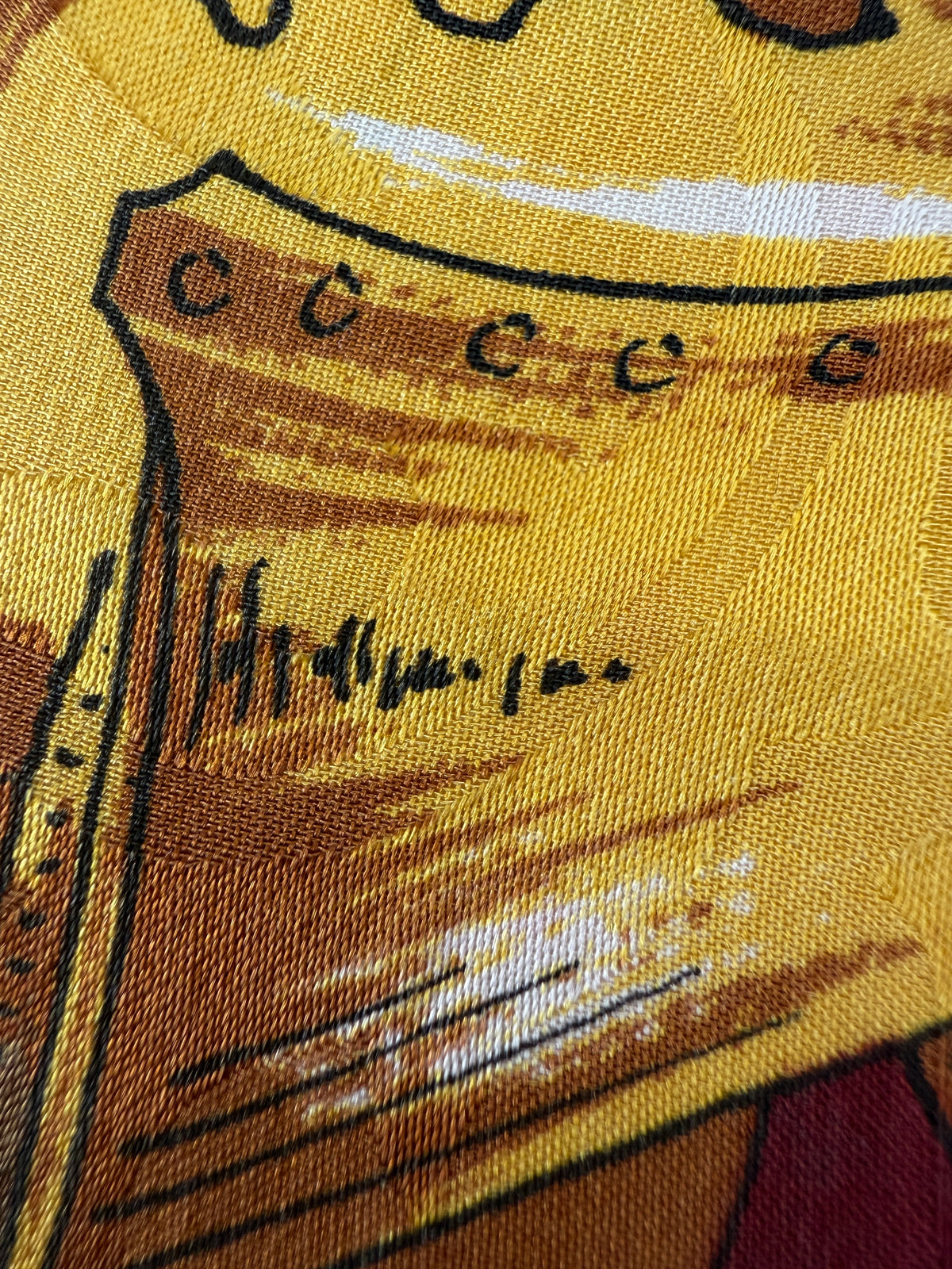 Esarfa Hermès Paris Vintage Jacquard Silk Carré – Heraldic Swords