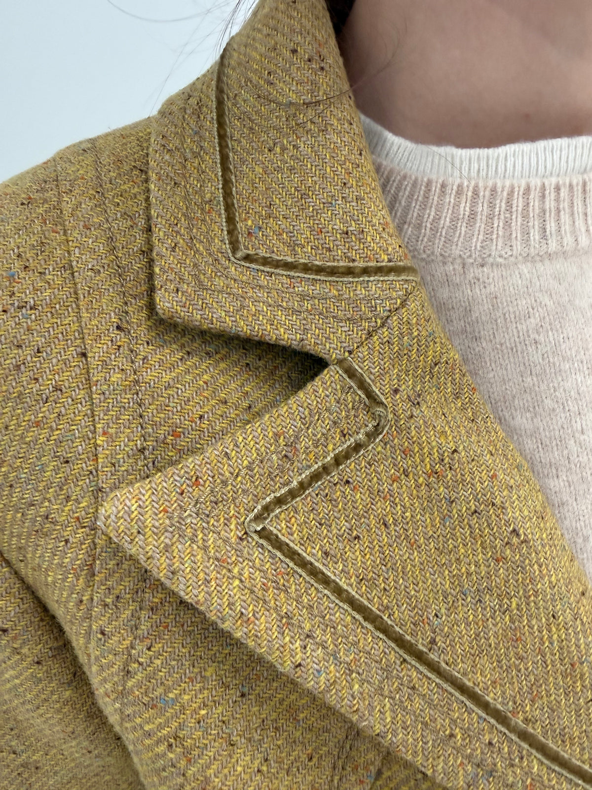 Sacou vintage din tweed gros Donegal de lana cu revere late lucrat excepțional