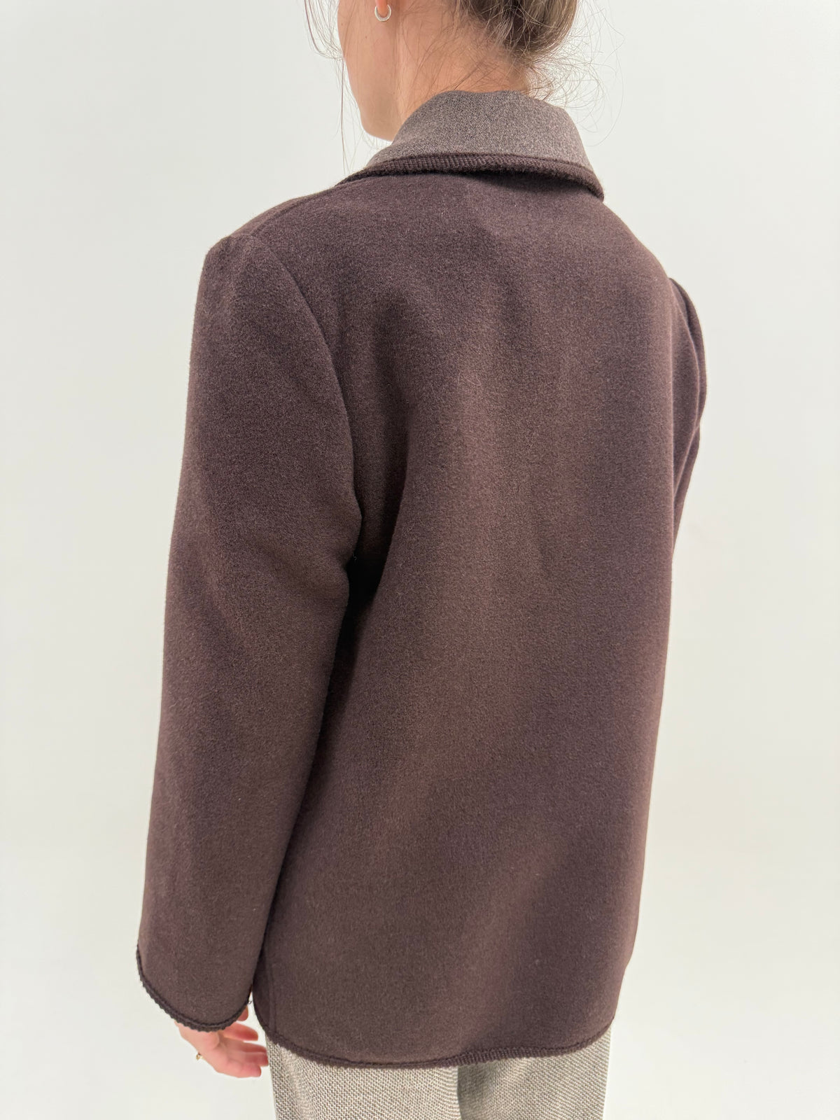 Jacheta chocolate brown cu taupe super călduroasă din boiled wool în croi boxy