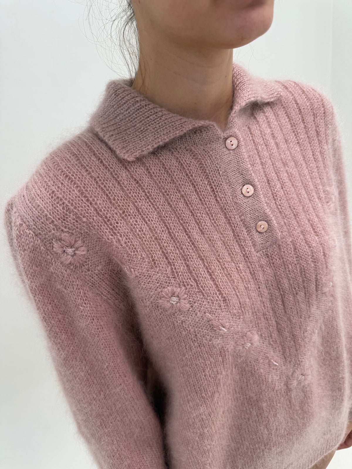 Pulover vintage din super kid mohair dusty powder Pink cu broderie manuală