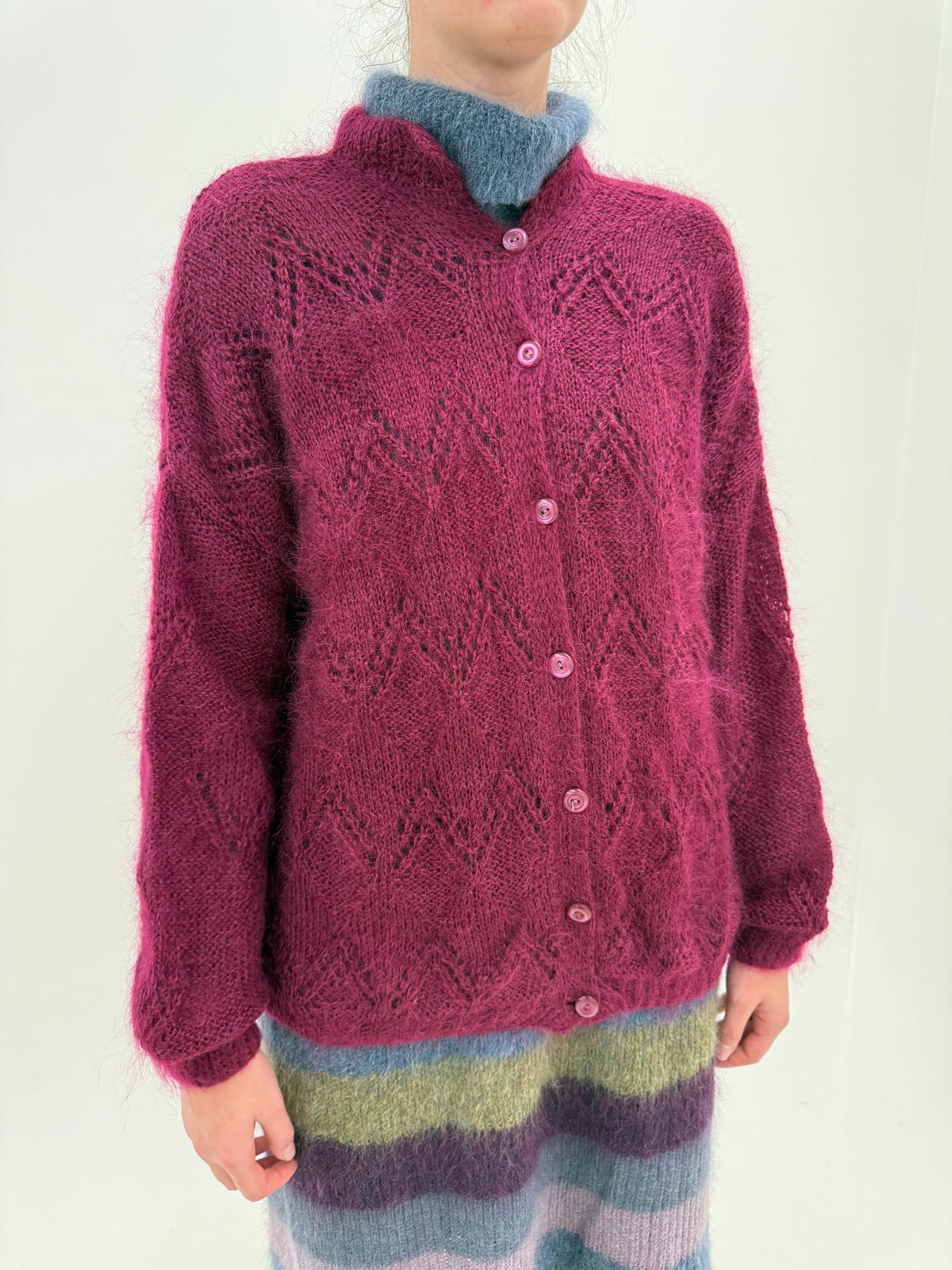 Cardigan vintage burgundy lucrat manual din lana și mohair