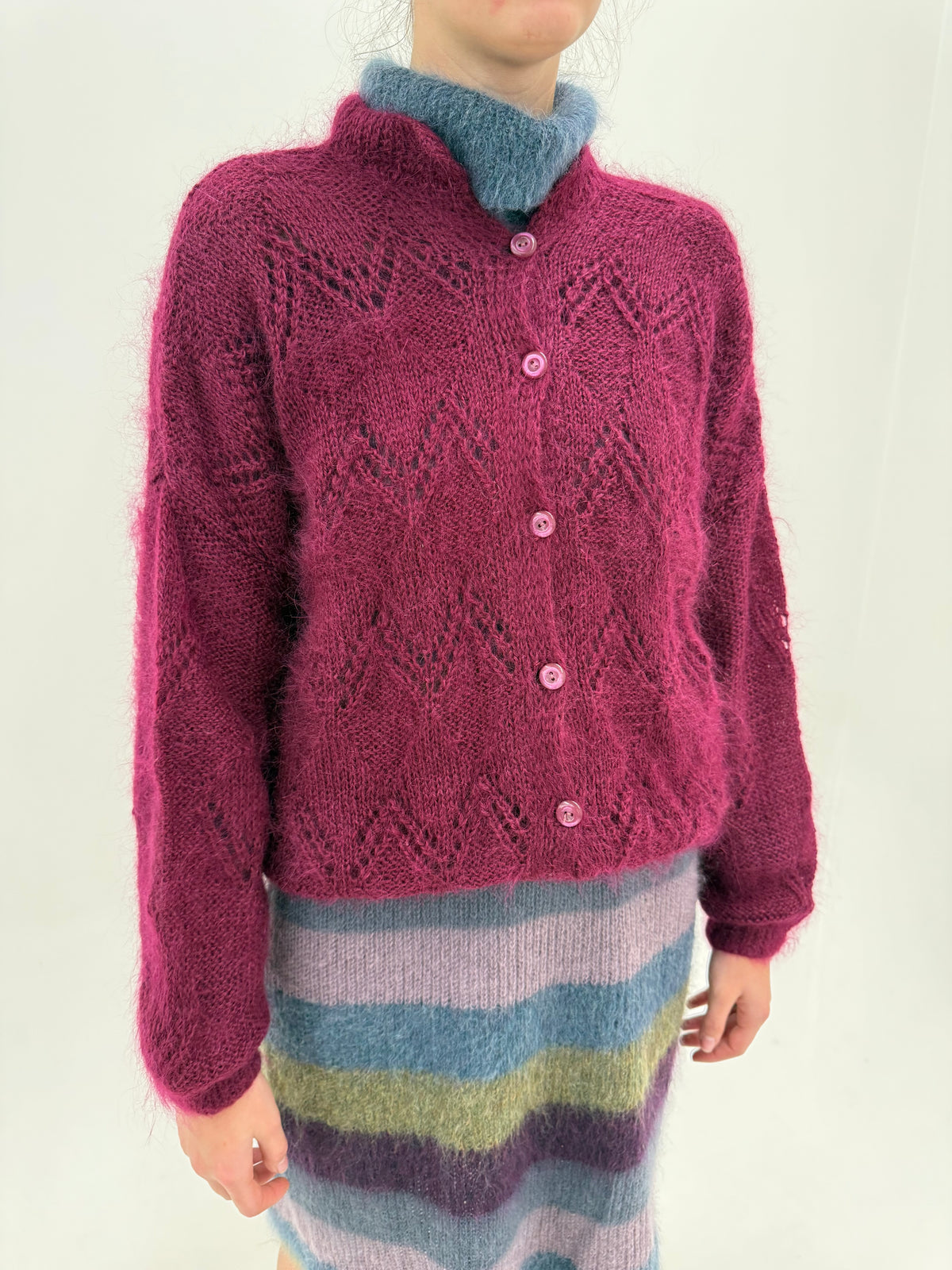 Cardigan vintage burgundy lucrat manual din lana și mohair