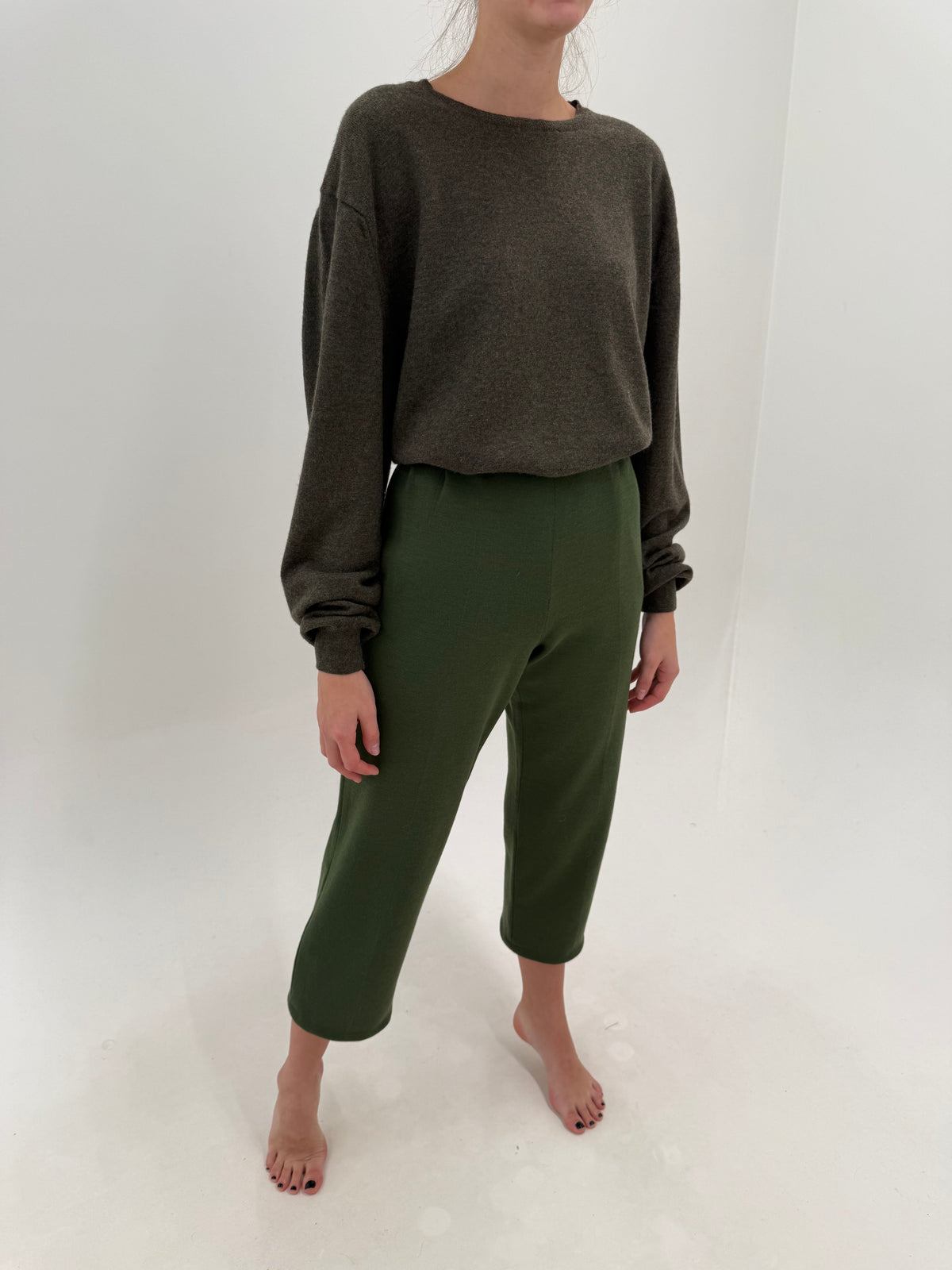 Pantaloni petite forest green din tricot dens și extrafin de lana cu talie ultra înaltă
