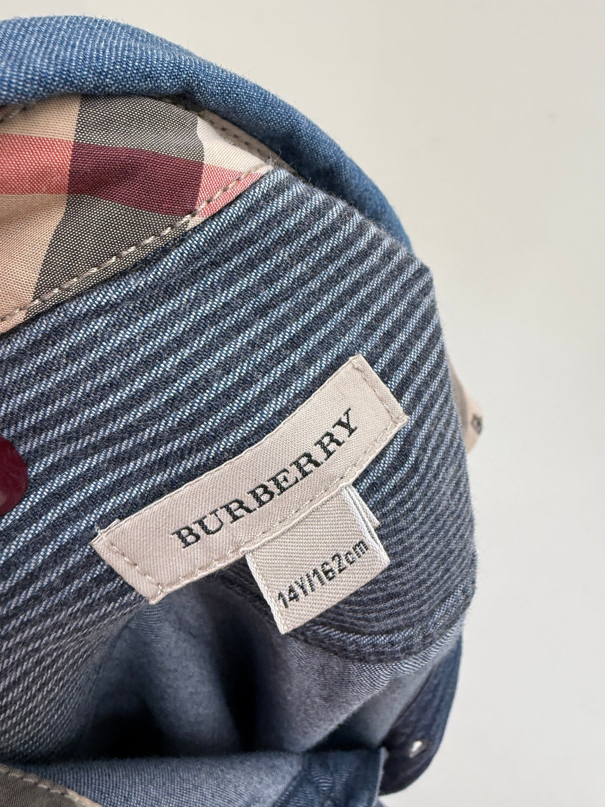 Cămașa Burberry din jeans extramoale de bumbac classic wash
