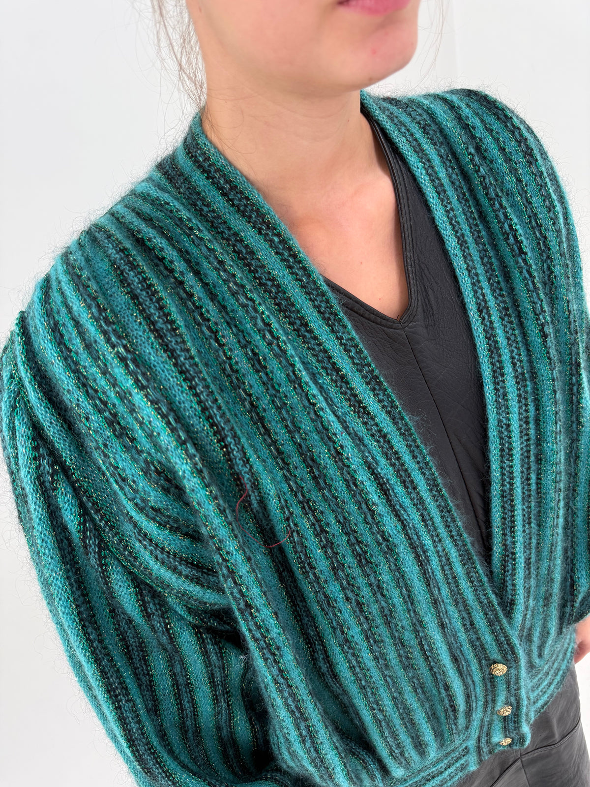 Cardigan excepțional vintage italian în croi retro modern din mohair cu inserții fine de lurex