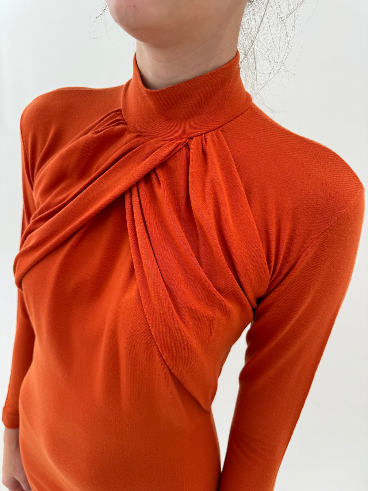 Rochie vintage nouă superbă cu etichetă din mix de lana extrafina în croi retro modern
