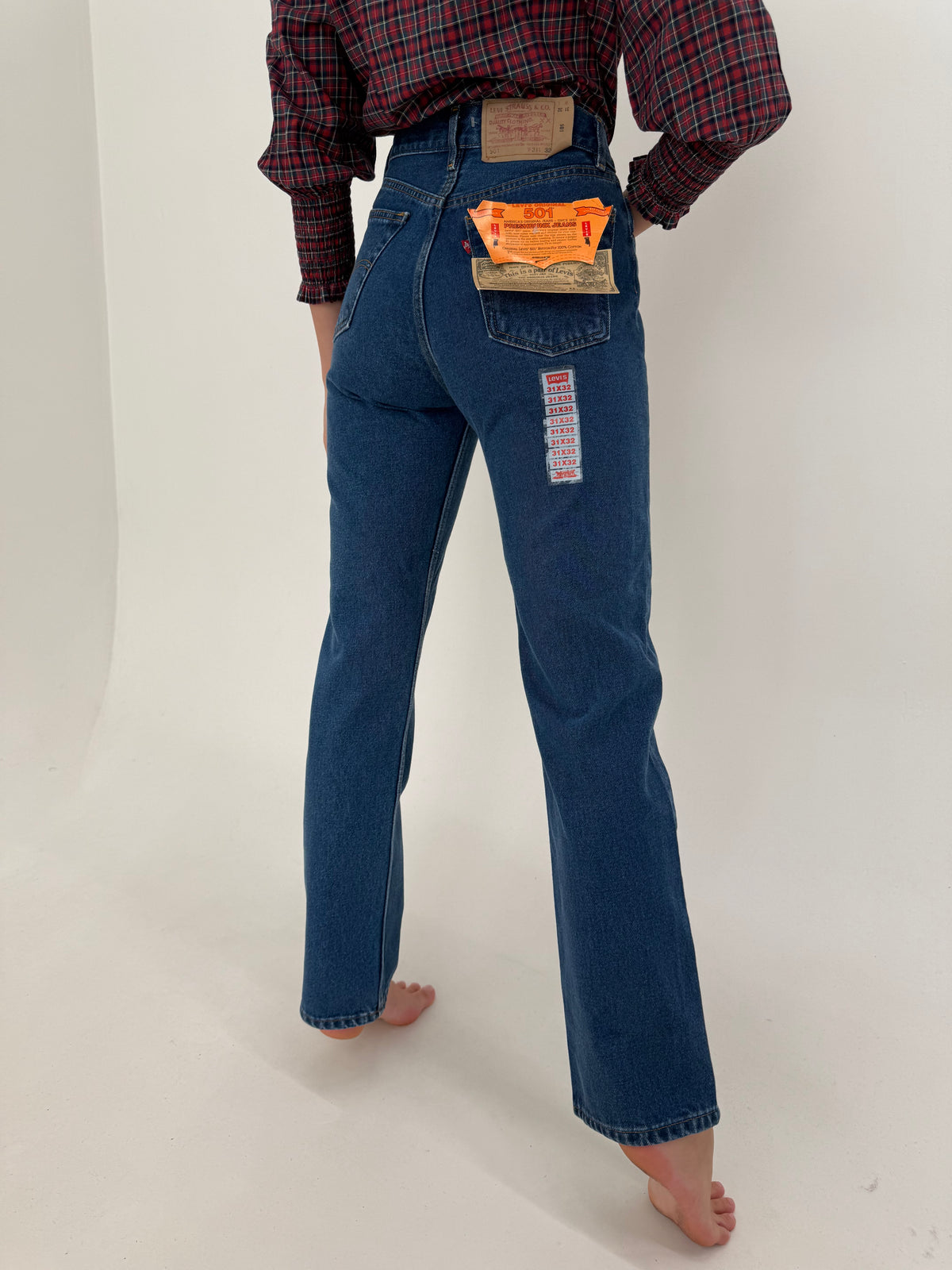 Jeans Levi’s 501 de colecție dead stock original tags vintage anii 90 tall