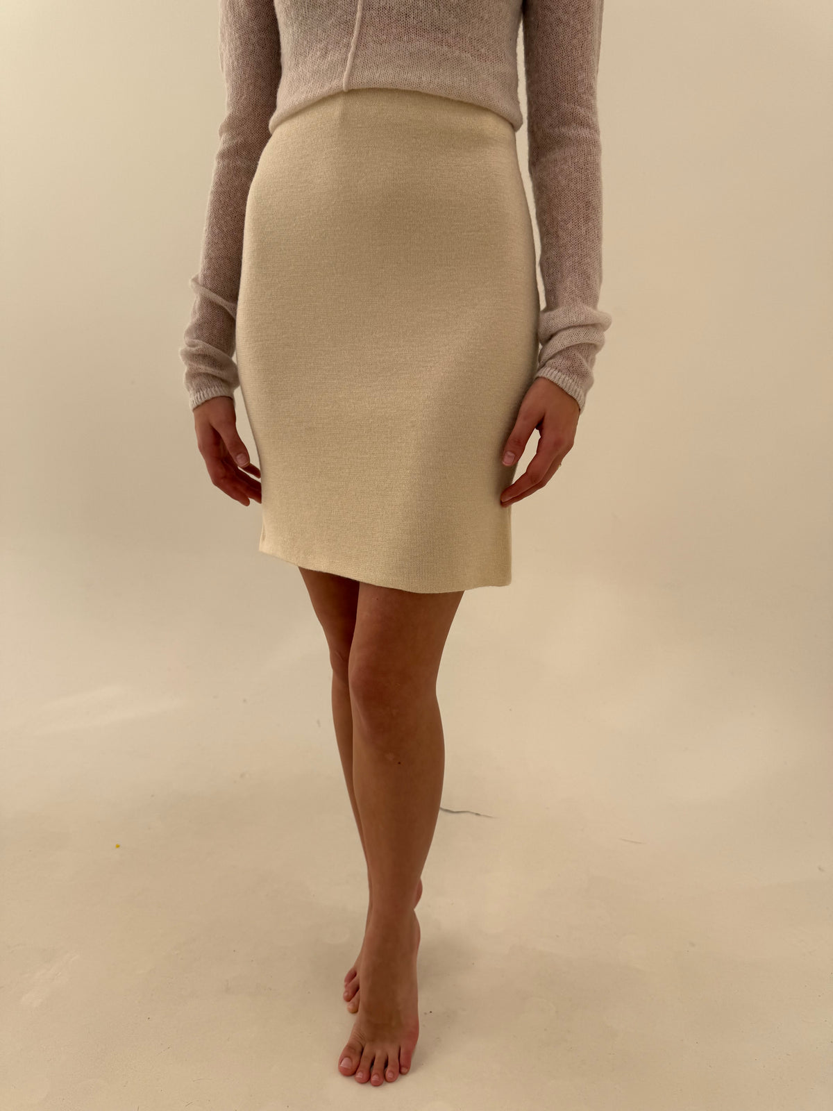 Fustă ivoire din triocot de gramaj mare din lana merino extrafina virgină butter white