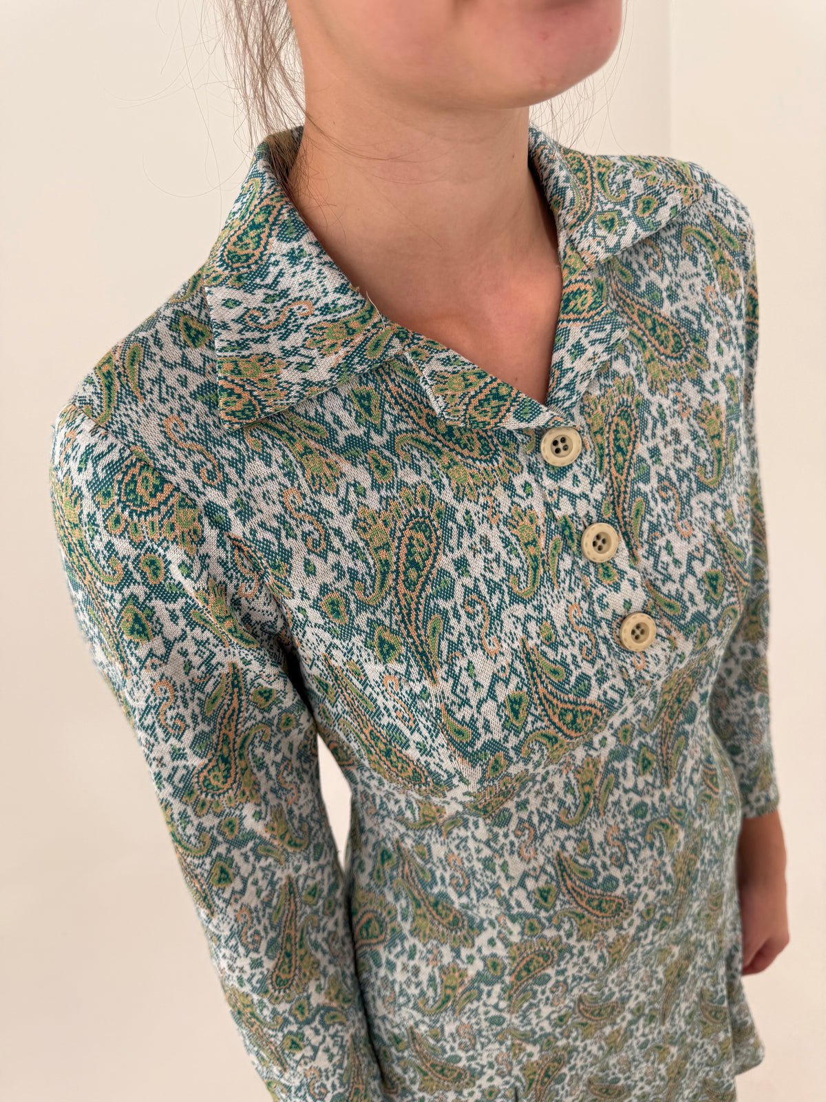 Rochie old vintage anii 70 din tricot dens de lana extrafina cu print floral superb