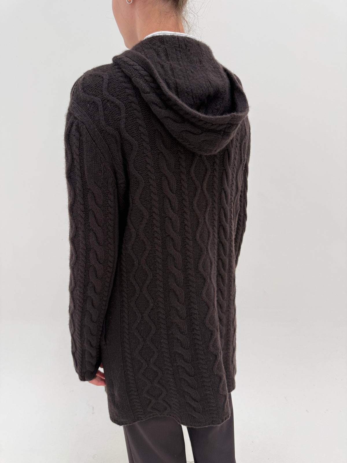 Pardesiu Max Mara din tricot gros cu torsade și glugă de lana și cașmir chocolate brown
