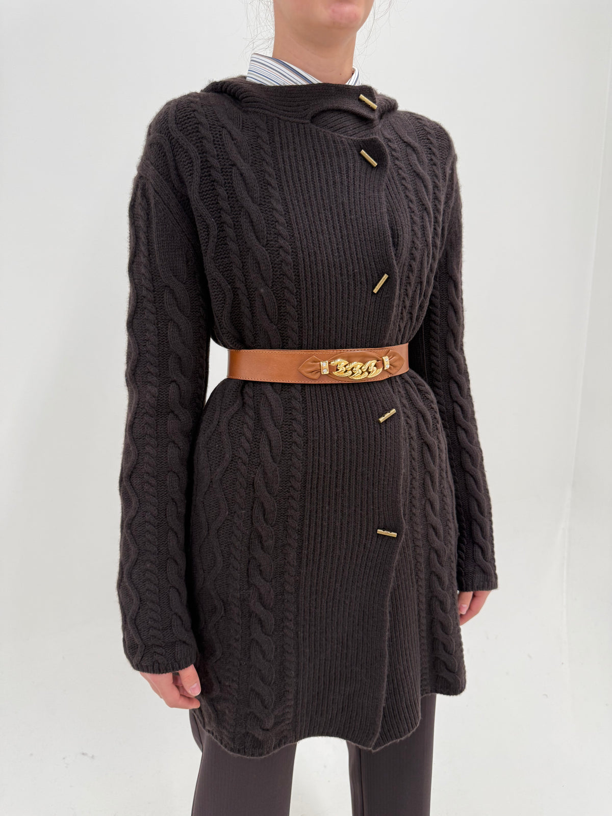 Pardesiu Max Mara din tricot gros cu torsade și glugă de lana și cașmir chocolate brown