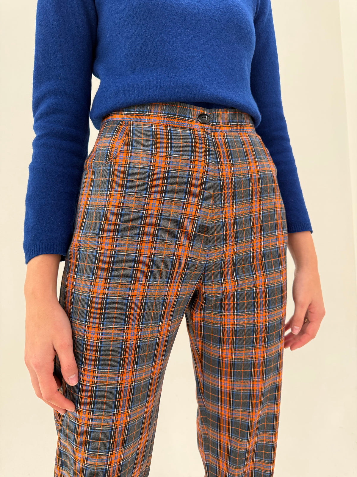 Pantaloni tall în carouri și culori tari din stofita cu talie ultra înaltă