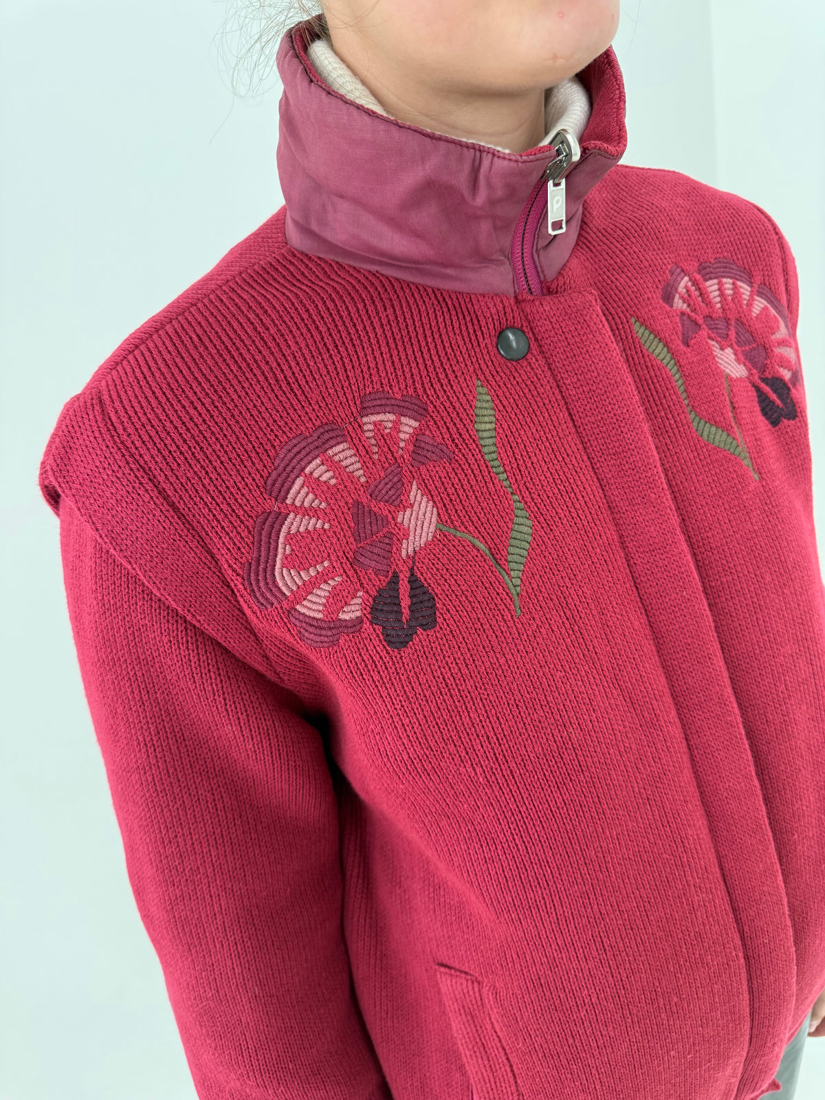 Geaca luxury Colmar vintage tehnica raspberry red în croi bomber retro modern
