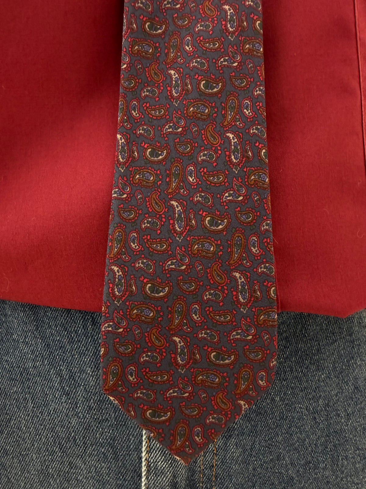 Cravata slim luxury Aquascutum din mătase naturală cu print paisley
