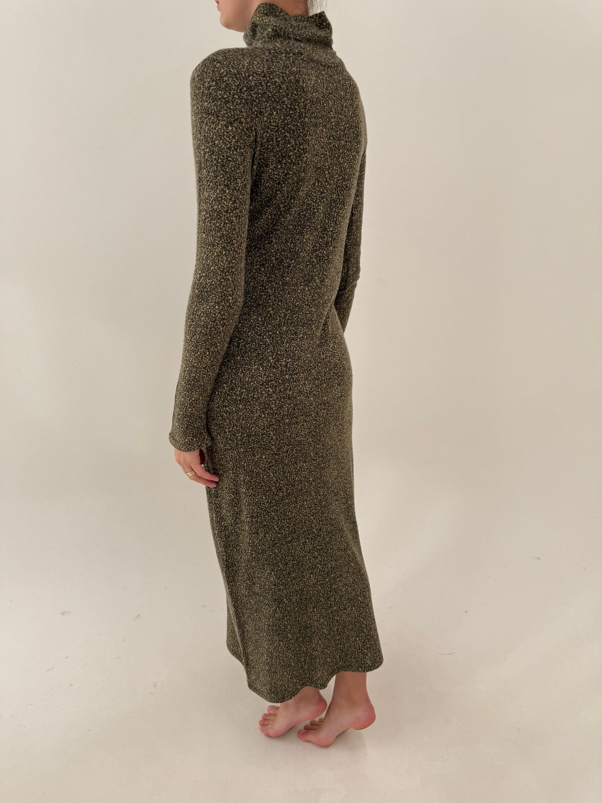 Rochie maxi din tricot de extrafin de lana  cu animal print stilizat