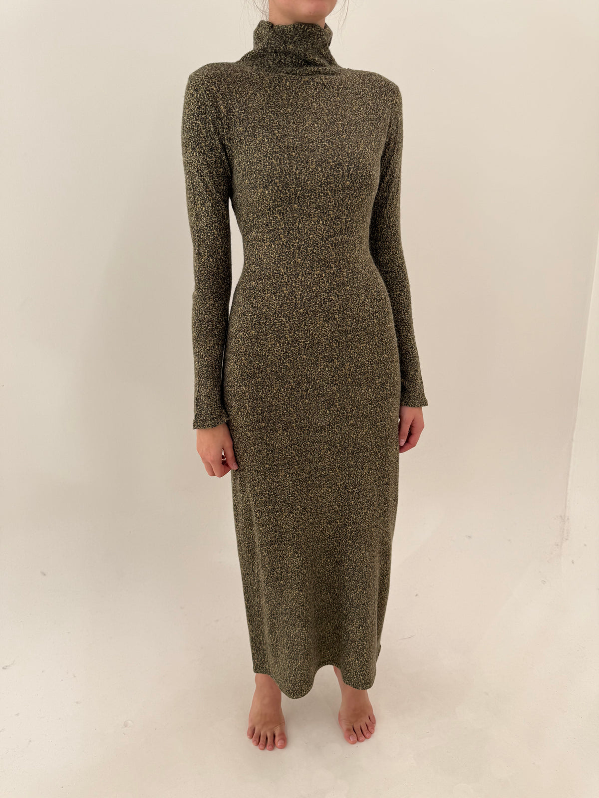 Rochie maxi din tricot de extrafin de lana  cu animal print stilizat