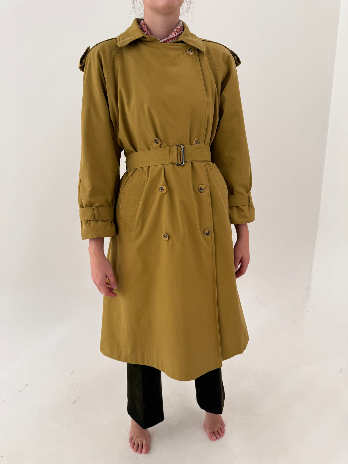 Trench petite cu interior light padded din bumbac mustard yellow și talie marcată