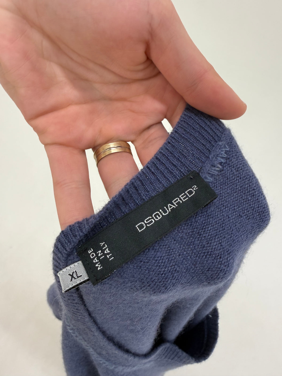 Pulover Dsquared tall jeans blue din lana extrafina cu cașmir crew neck