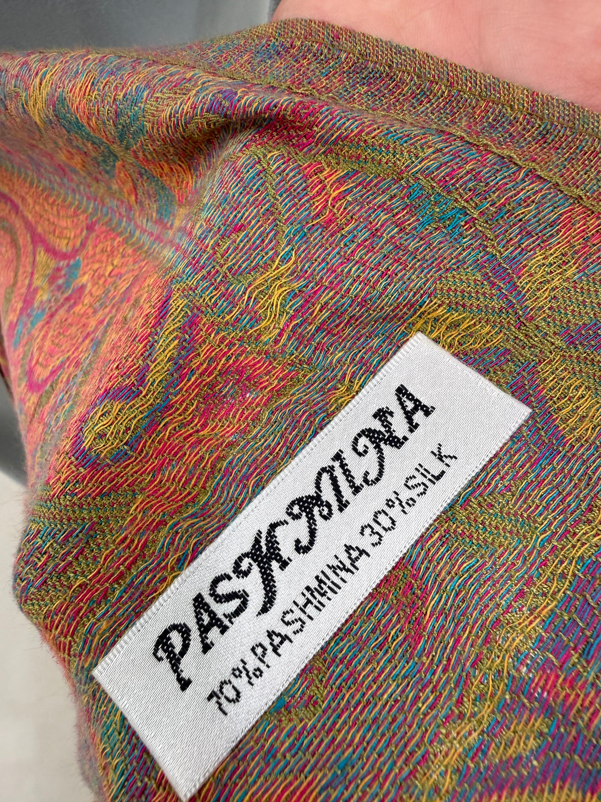 Shawl Pashmina din cașmir și mătase naturală cu print paisley în culori superbe