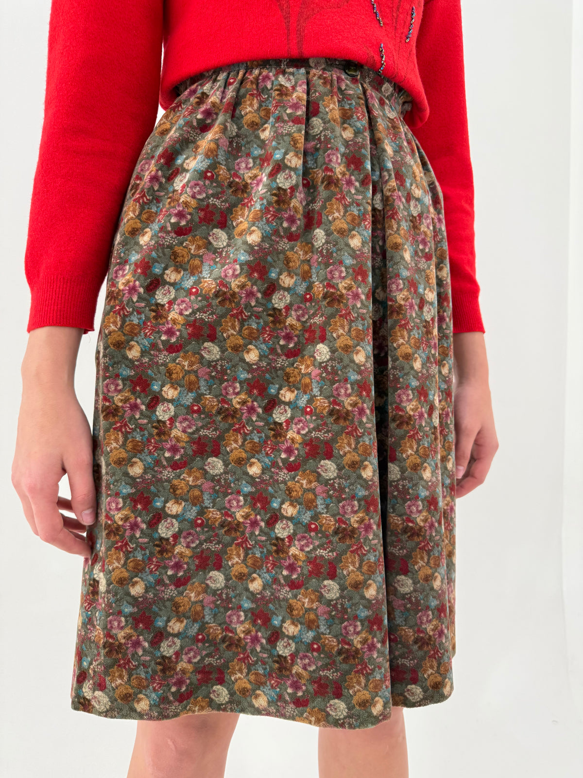 Fustă vintage midi din catifea de bumbac italiană cu print floral în culori superbe