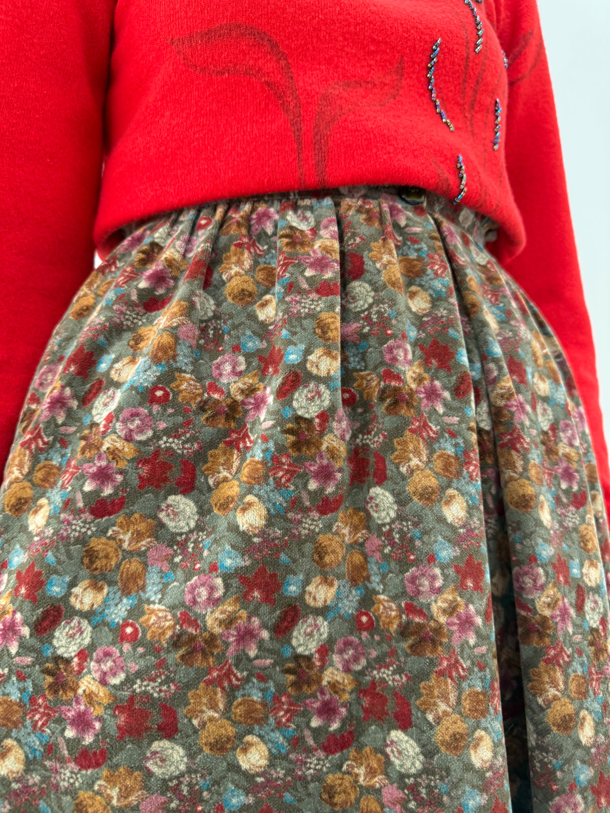 Fustă vintage midi din catifea de bumbac italiană cu print floral în culori superbe