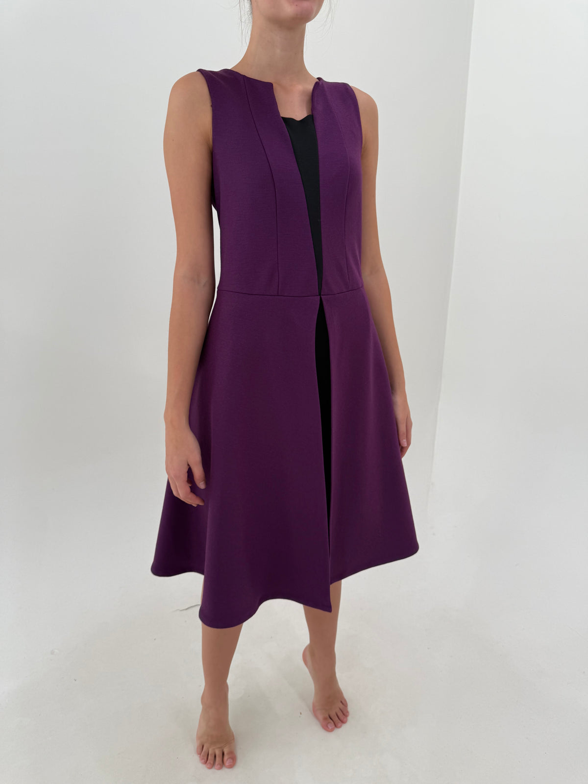 Rochie orchid purple din boiled wool in croi modernist de ani 50 superbă