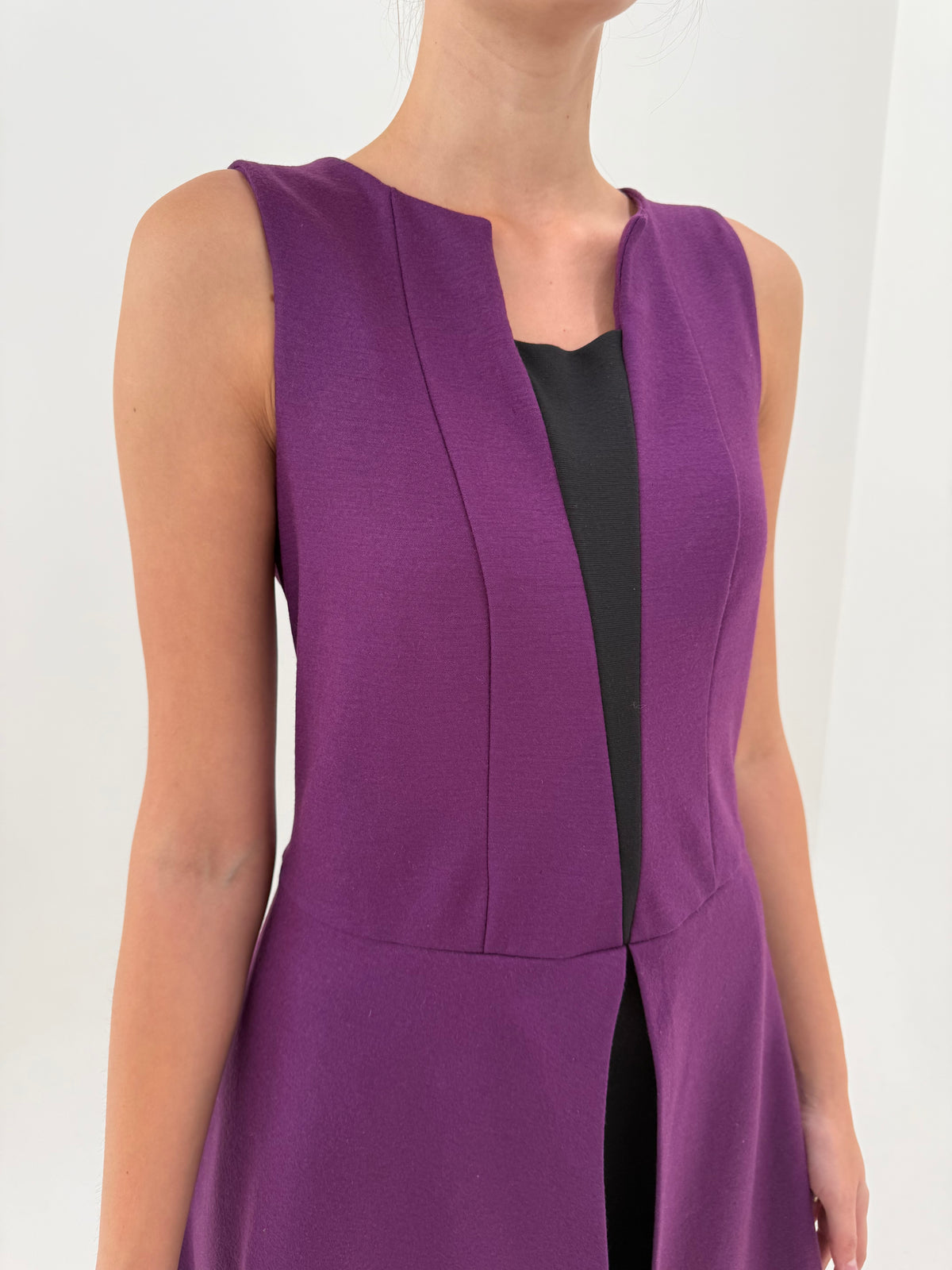 Rochie orchid purple din boiled wool in croi modernist de ani 50 superbă