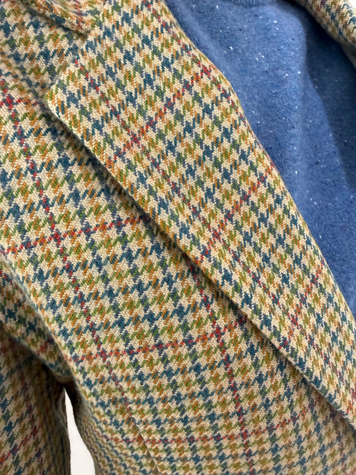 Sacou pied de coq în carouri din tweed de lana extrafina în croi cambrat