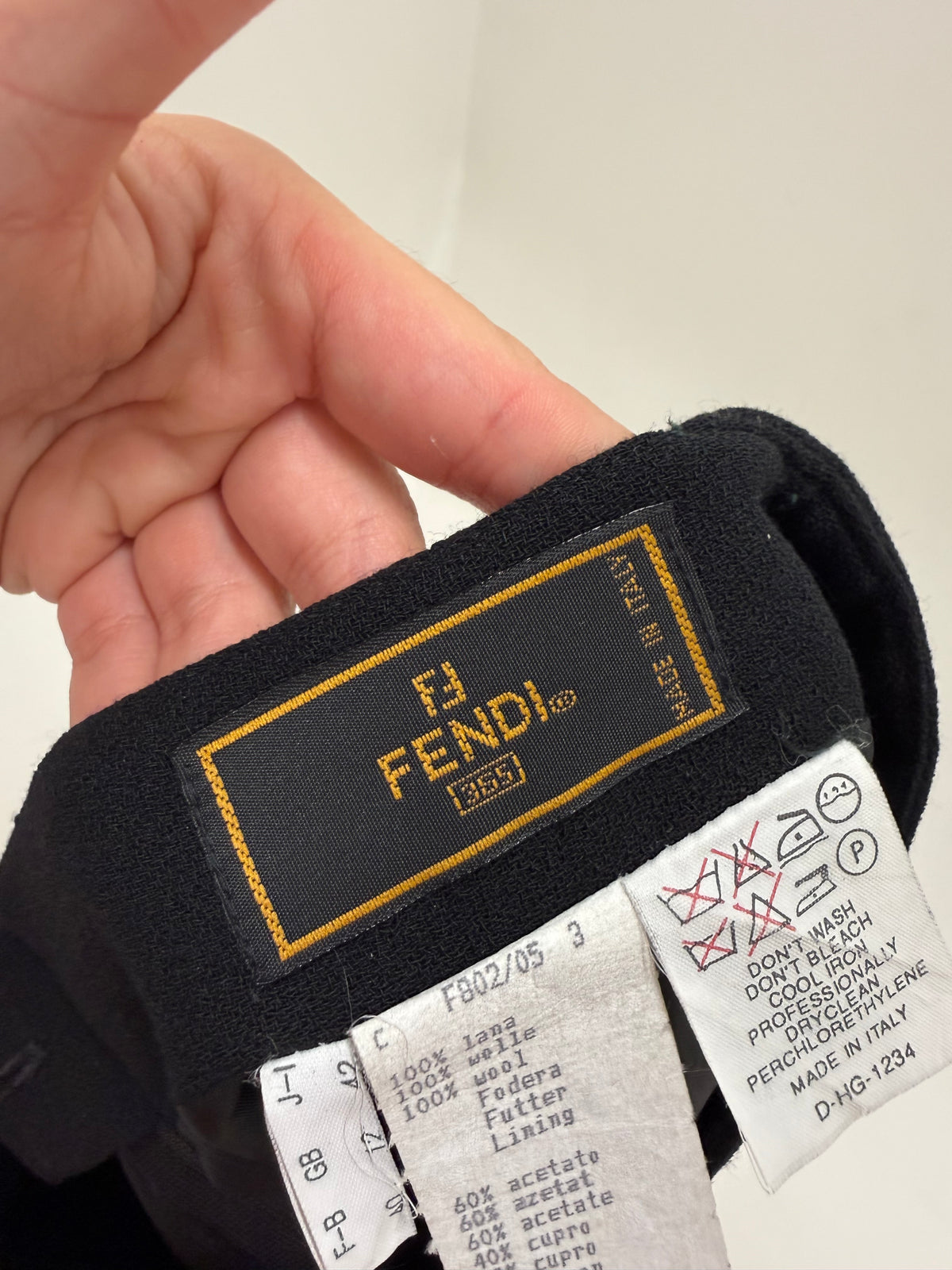 Fustă Fendi creion din lana de extrafina cu talie ultra înaltă de la business la cocktail