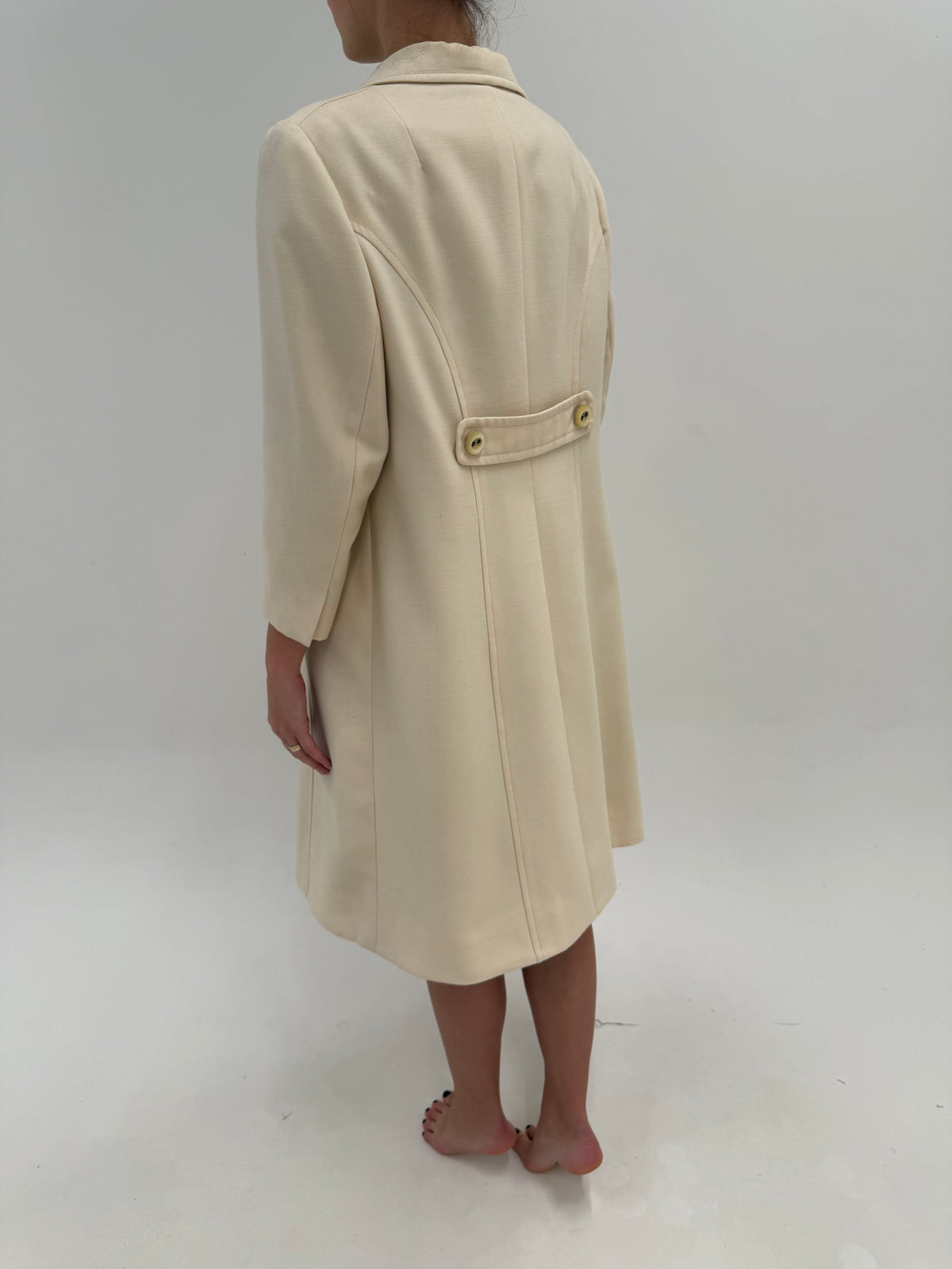 Palton petite old vintage ani 60 târzii din wool crêpe excepțional butter white