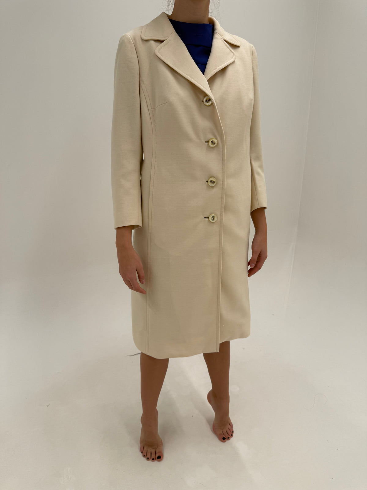 Palton petite old vintage ani 60 târzii din wool crêpe excepțional butter white