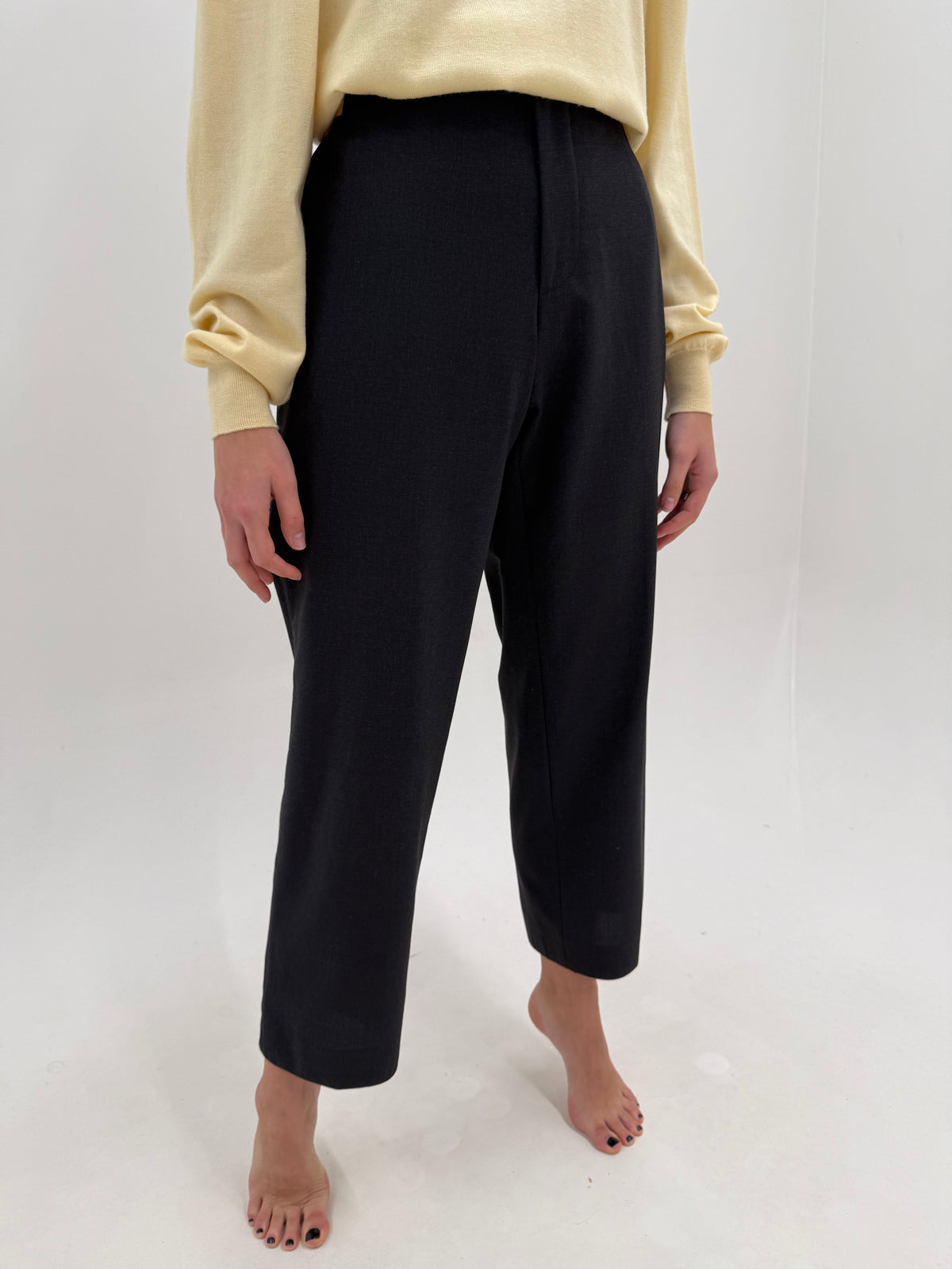 Costum Hugo Boss negru din lana extrafina confort
