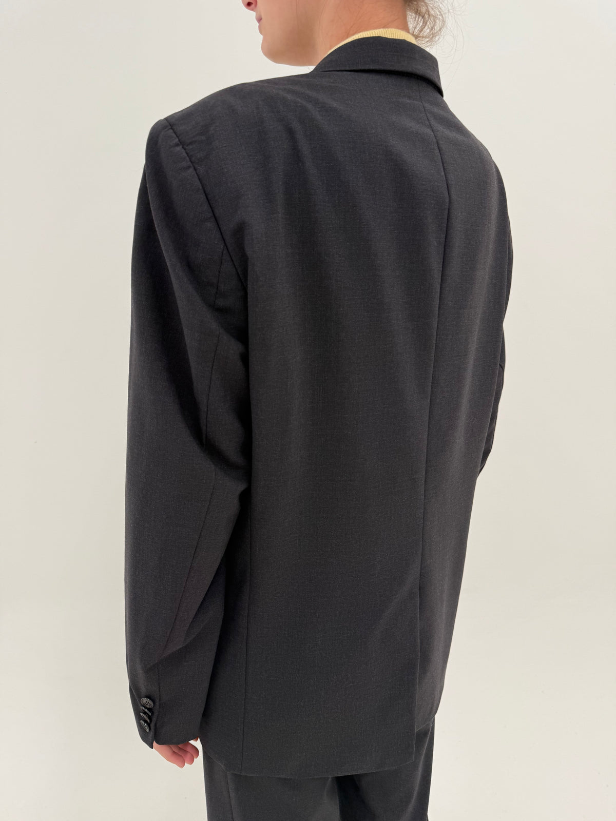 Costum Hugo Boss negru din lana extrafina confort